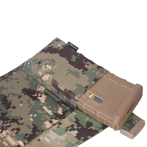 Подсумок для 3-х магазинов EmersonGear Rubber Style Triple M4 Magpouch Panel for APC Vest (AOR2) Подсумок для 3-х магазинов EmersonGear Rubber Style Triple M4 Magpouch Panel for APC Vest (AOR2)